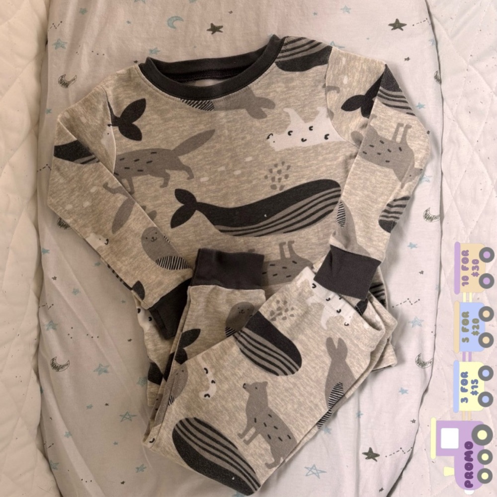 ⭒ 2T Carter’s Gray Two Piece Set Animals Seal Whale Wolf Bear Long Sleeve ⭒